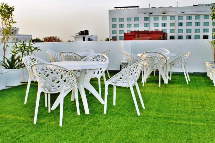 raj vilas agra near taj mahal