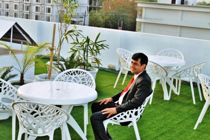 raj vilas agra near taj mahal