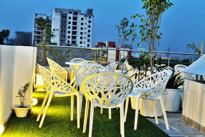 raj vilas agra near taj mahal