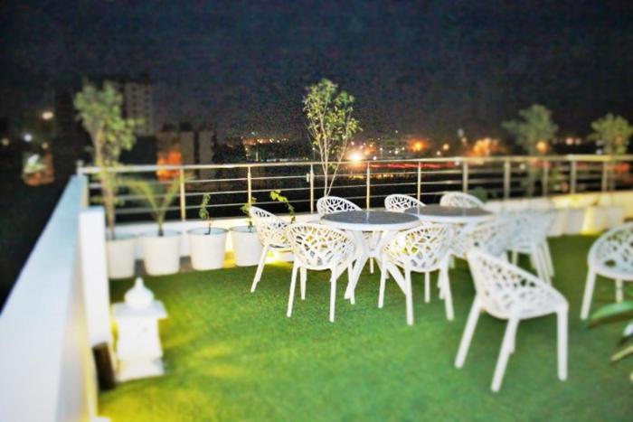 raj vilas agra near taj mahal