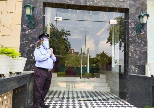 Raj Vilas Agra - Near Taj Mahal,,4 star