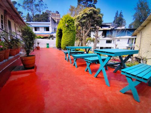 7 Roads Resort 50Mts To Lake,,2 star