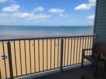 grand beach resort hotel
