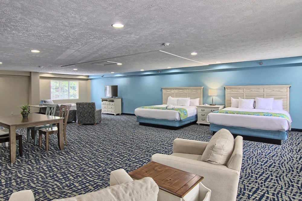 grand beach resort hotel