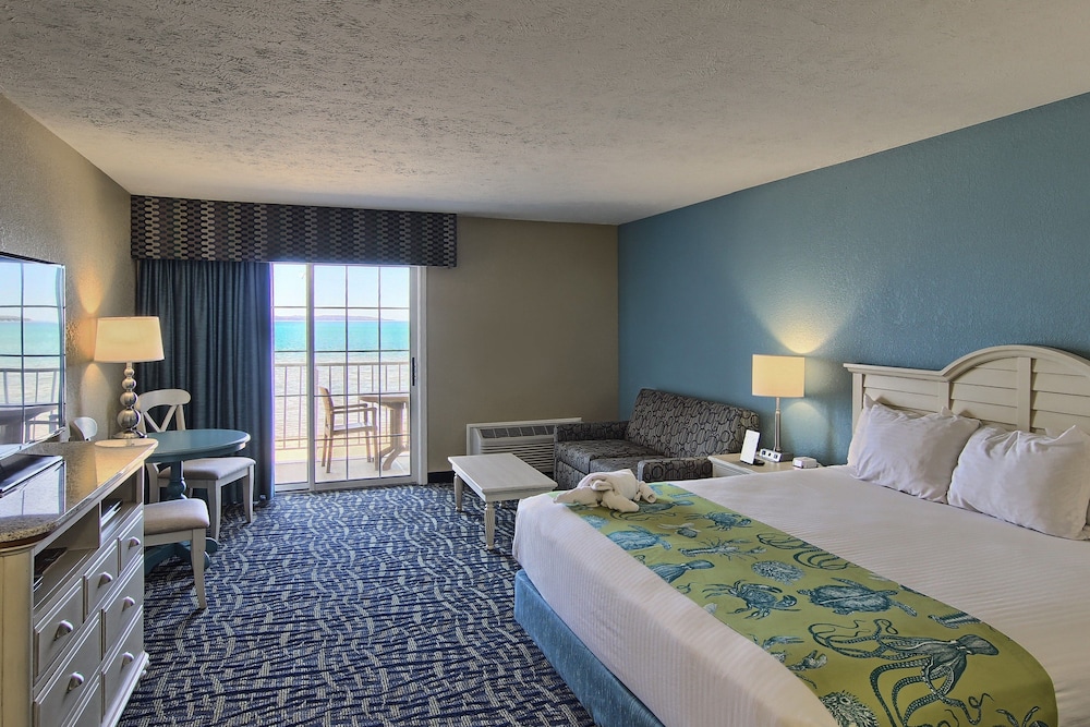grand beach resort hotel