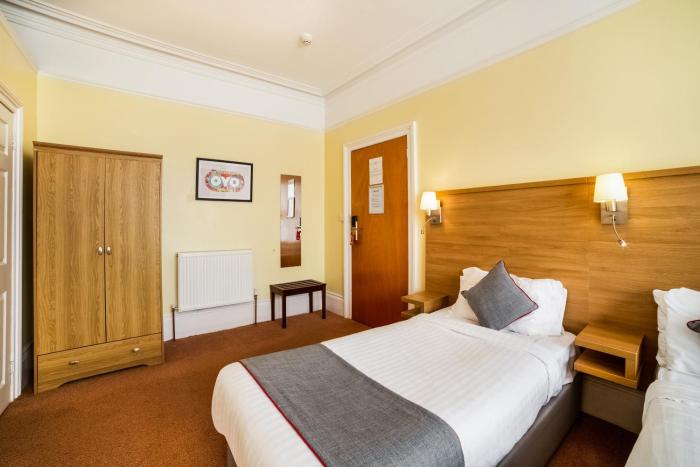 oyo eagle house hotel st leonards hastings