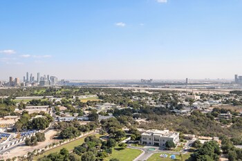 silkhaus sky gardens difc dubai
