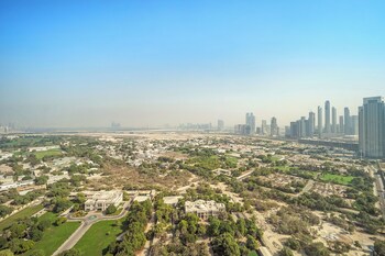 silkhaus sky gardens difc dubai