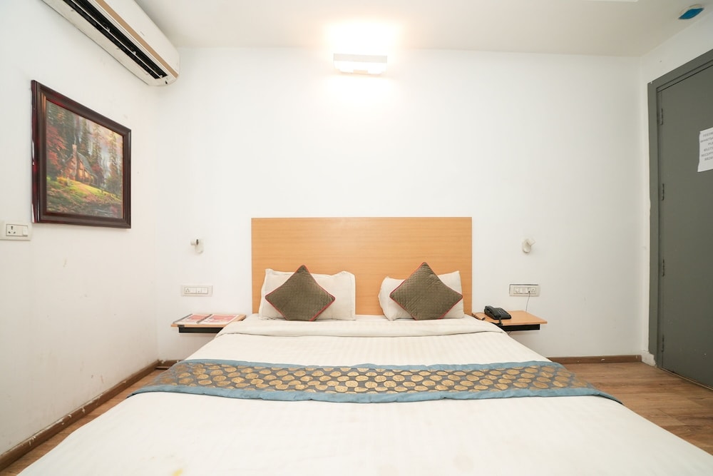 hotel royal galaxy