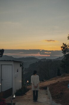 phu morinn cafe and camping