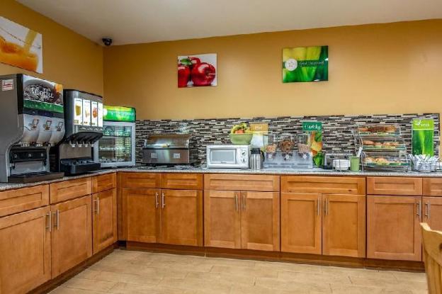 quality inn tully i 81