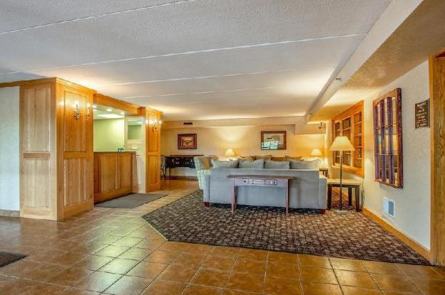 quality inn tully i 81