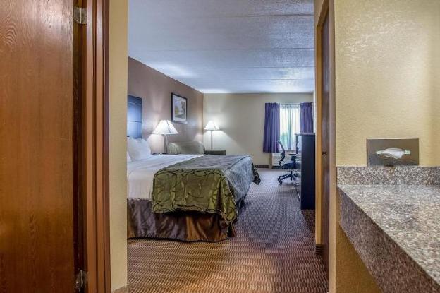 quality inn tully i 81