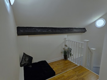 white tulip central 3bedroom duplex loft