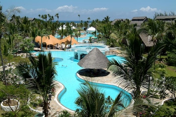 Southern Palms Beach Resort,Kwale>>Diani Beach,4 star