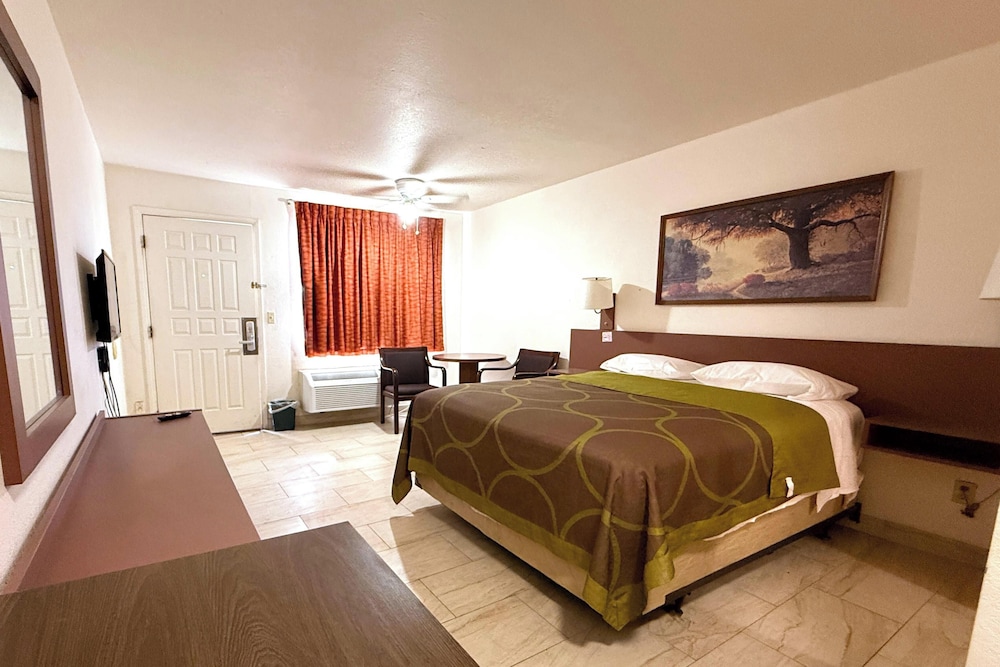 del rio lodge
