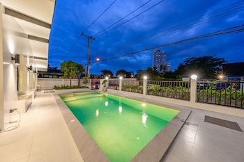 The 38 Pool Villas Pattaya,,3 star