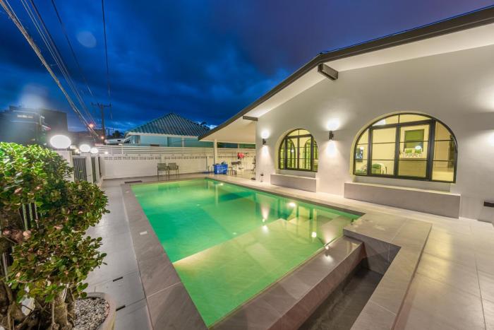 the 38 pool villas pattaya