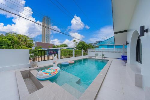 the 38 pool villas pattaya