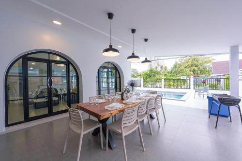 the 38 pool villas pattaya