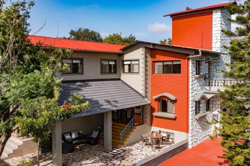 ama stays and trails dulwich terrace panchgani