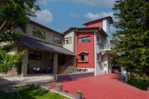 ama stays and trails dulwich terrace panchgani