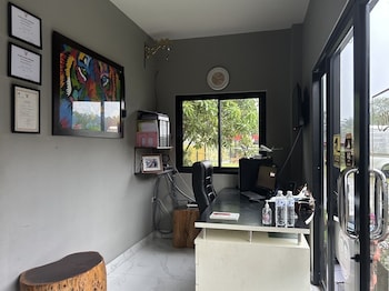 Baanmae Resort Thachana Suratthani,,3 star