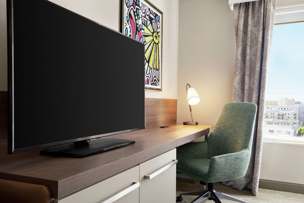 hilton garden inn new orleans convention center