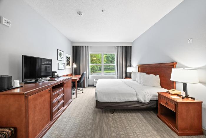 independence stay hotel and suites