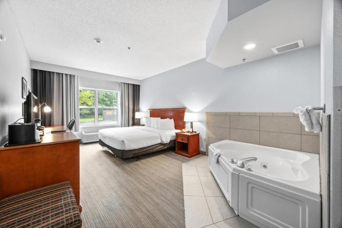 independence stay hotel and suites