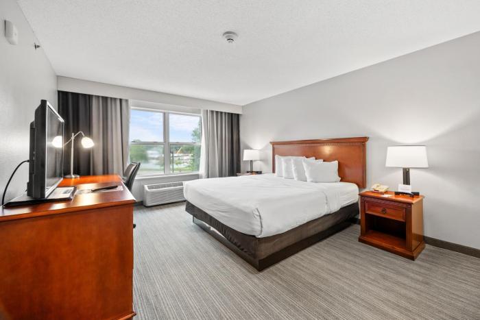independence stay hotel and suites