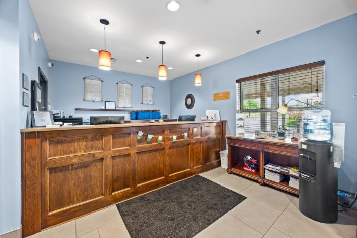 independence stay hotel and suites