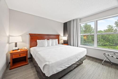 independence stay hotel and suites