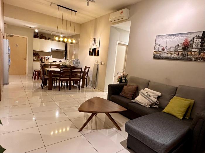 premium retreat suite icon city