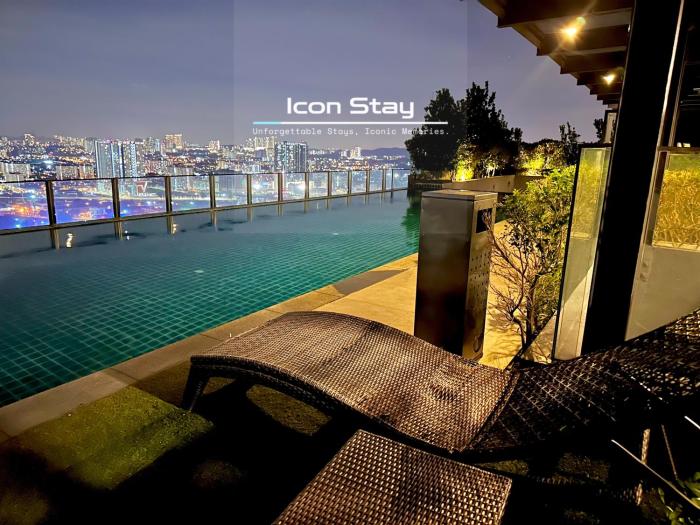 premium retreat suite icon city