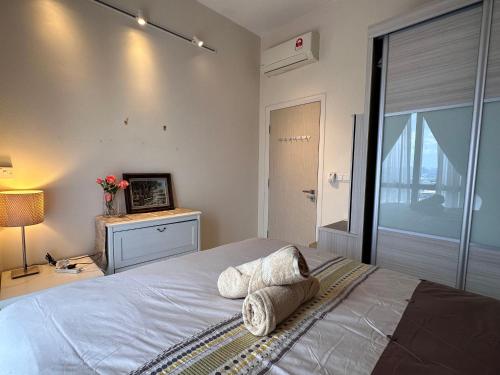 premium retreat suite icon city