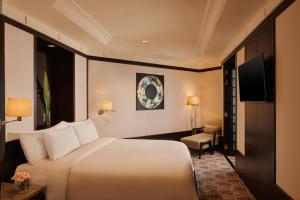 banyan tree bangkok
