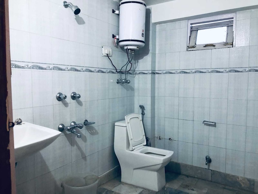 shreshtam lakhnpal resort