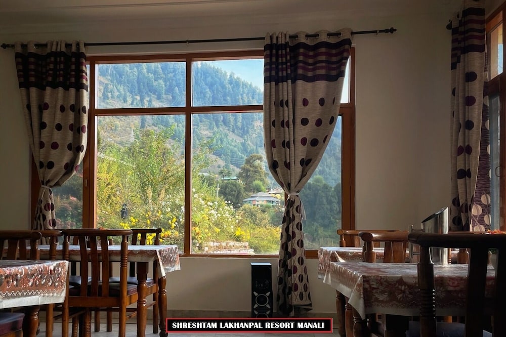 shreshtam lakhnpal resort