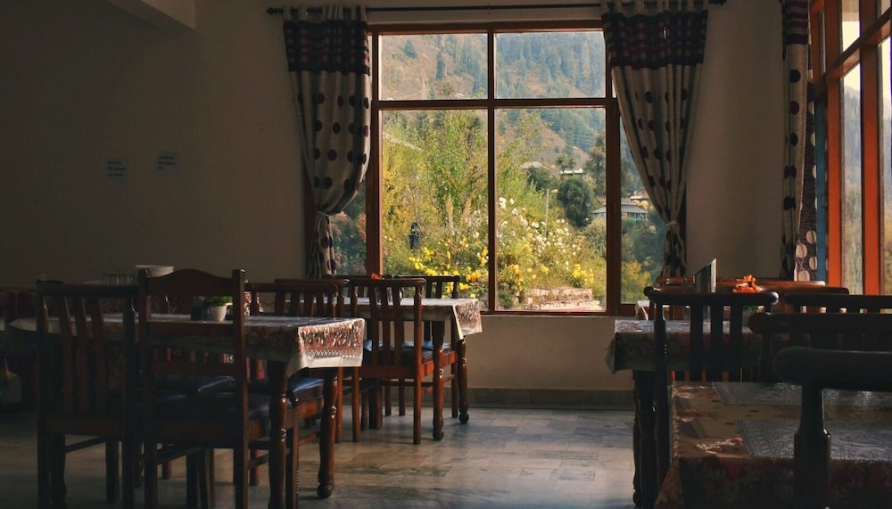 shreshtam lakhnpal resort