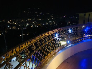 shreshtam lakhnpal resort