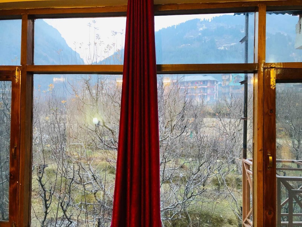 shreshtam lakhnpal resort