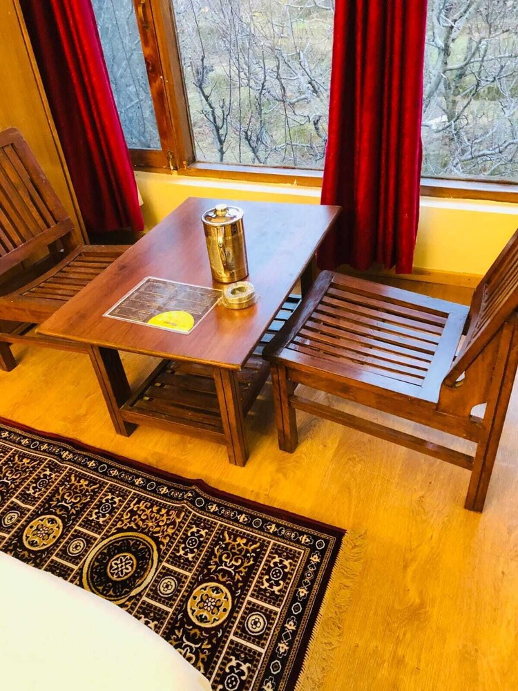 shreshtam lakhnpal resort