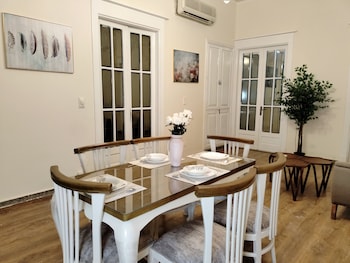 royal apartment in talaat harb downtown