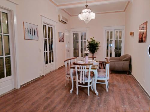royal apartment in talaat harb downtown