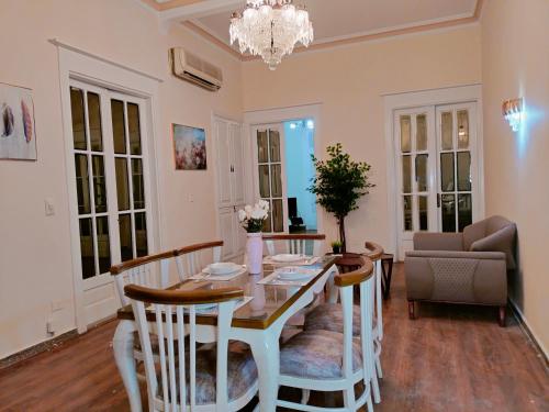royal apartment in talaat harb downtown