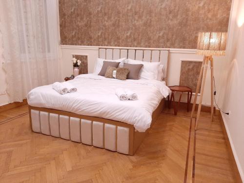 royal apartment in talaat harb downtown