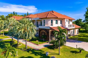 luxury 6 bed mansion cas