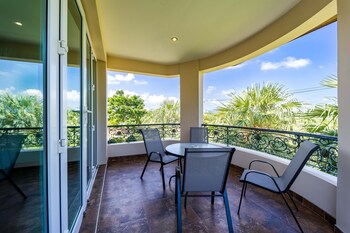 luxury 6 bed mansion cas