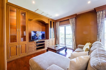 luxury 6 bed mansion cas